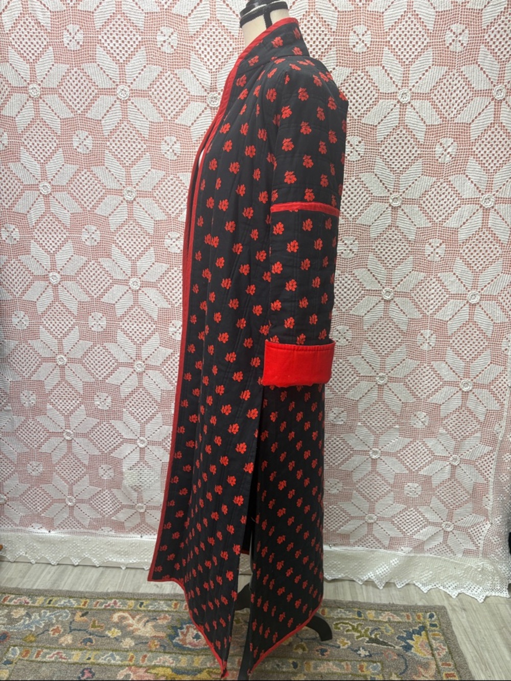 Vintage Black & Red Floral Quilted Duster Robe – Gothic Prairie - Picture 6 of 13